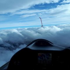 Flugwegposition um 13:20:08: Aufgenommen in der Nähe von Gemeinde Tux, Österreich in 3930 Meter